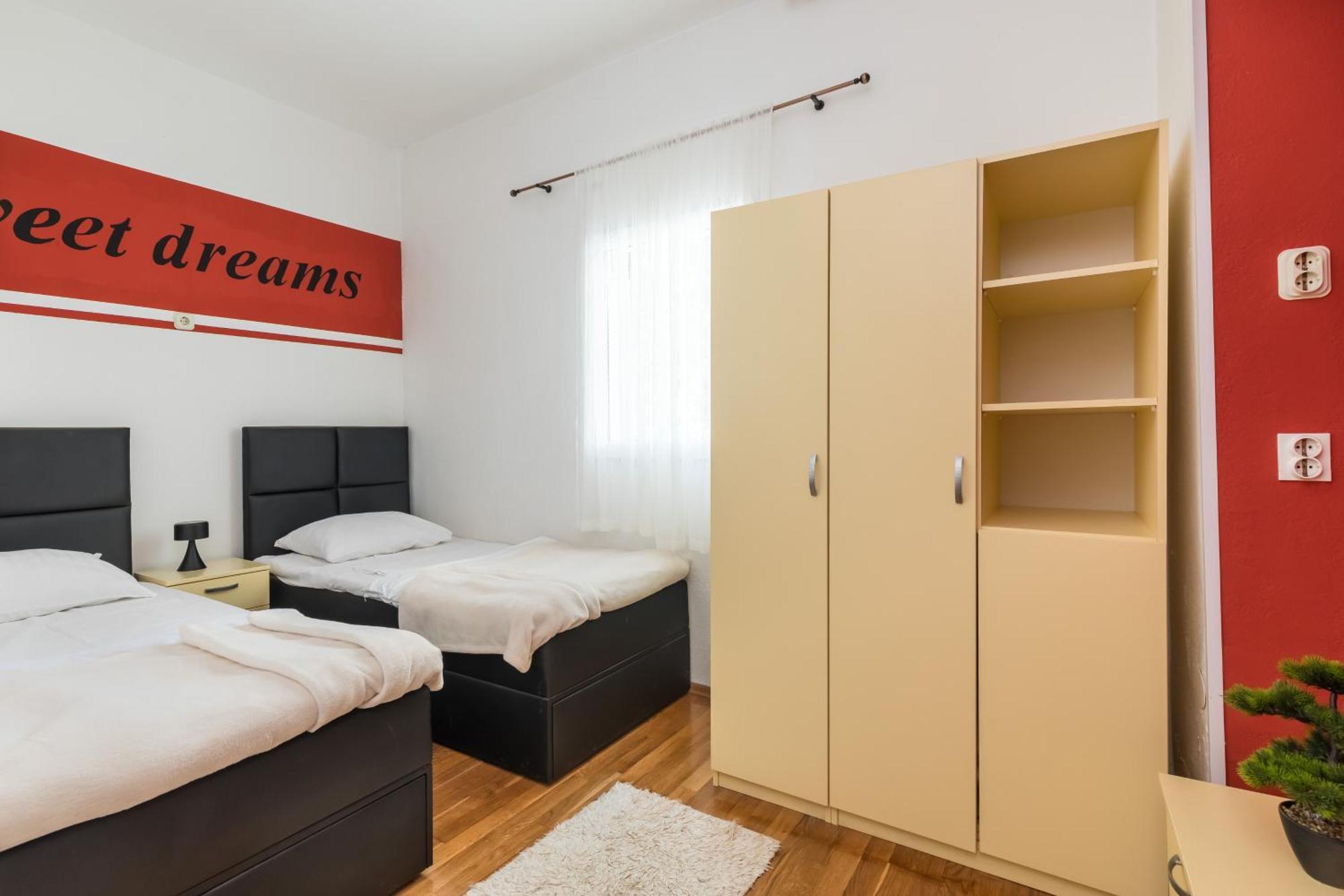 Ferienwohnung Sweet Dreams Sutivan Exterior foto